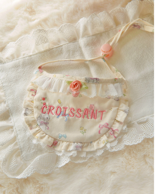 Rosalie Lace Ruffle Bib 🎀 Custom Name Embroidery