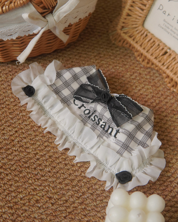 Sophie Black and White Couple Collar with Name Embroidery