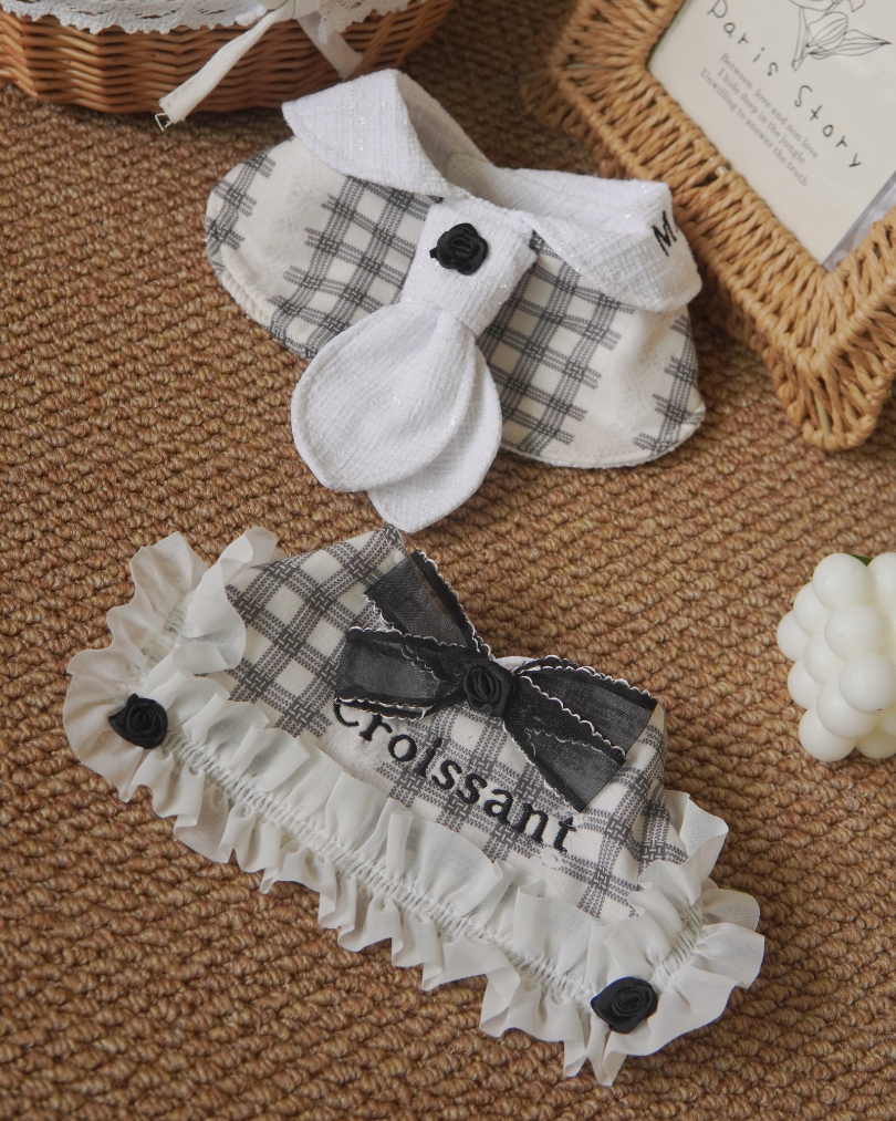 Sophie Black and White Couple Collar with Name Embroidery